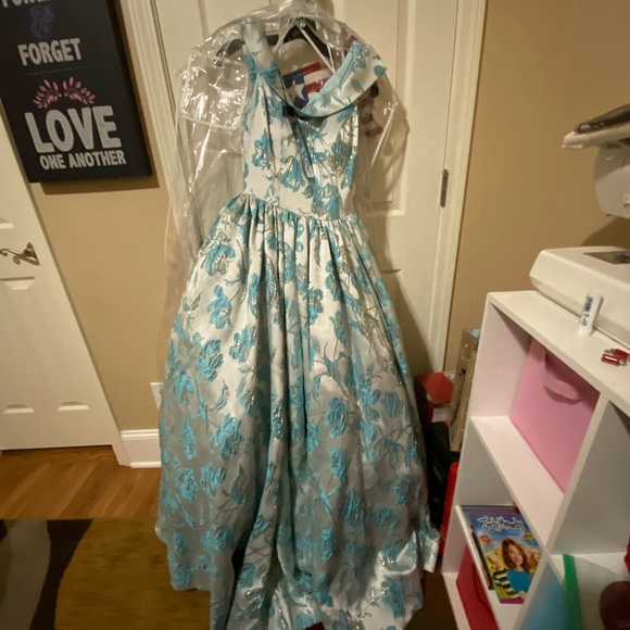 macduggal off the shoulder ball gown - Picture 1 of 6